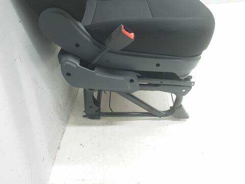 Foto 3ª: Asiento Delantero Izquierdo Fiat Ducato 140 L2H1 RS 3450 MM