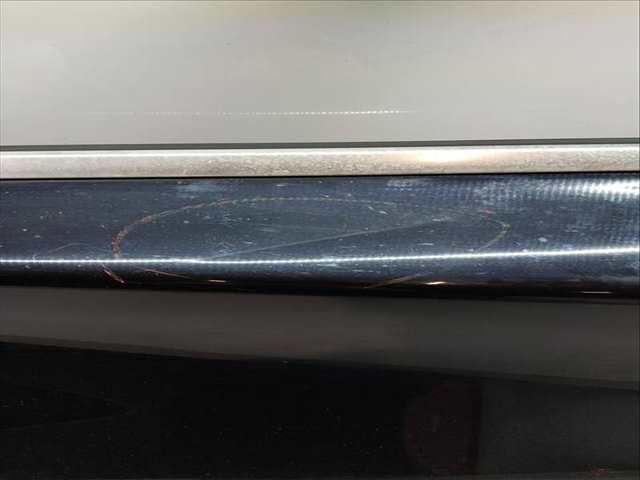 Foto 3ª: Puerta Delantera Izquierda Infiniti Q30 270.920 211 CV 155KW [M270.920] (2017)