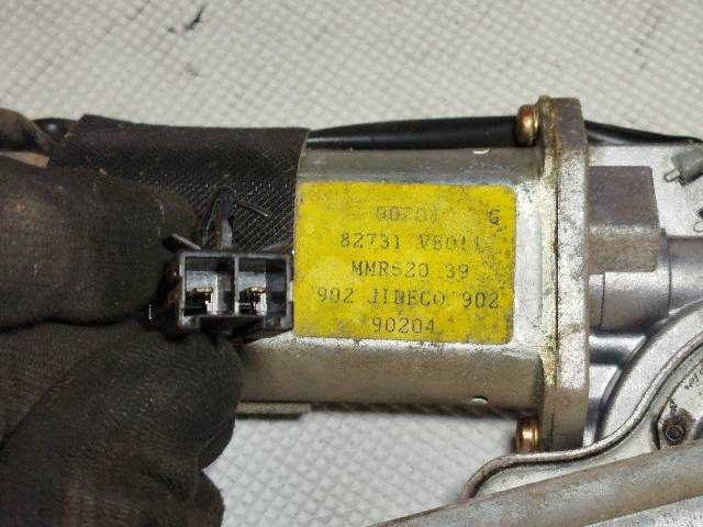 Foto 4ª: Elevalunas Eléctrico Trasero Izquierdo Nissan Patrol 2.8 TD Y61 TD6 [RD28ETI] (1999)