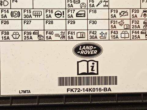 Foto 4ª: Guantera Land Rover Discovery 2.0 TD4 CAT 150CV 110KW [204DTD] (2015)