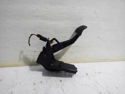 Foto 2ª: Pedal Freno Mercedes Clase A 140 A 200 CDI 169.008) 140CV [OM640941] (2004)