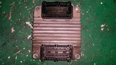 Centralita Motor ECU Opel Corsa 1.7 16V DI CAT Y 17 DTL - LK8) 65CV 48KW