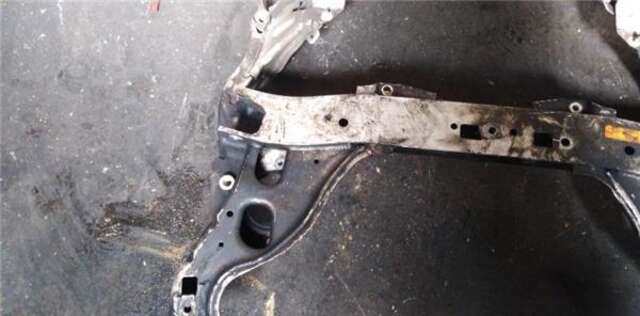 Foto 3ª: Cuna de Motor Bmw Serie 3 315 2.0 320D [2.0 LTR. - 120 KW 16V DIESEL] [204D4]