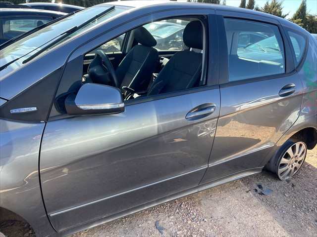 Foto 2ª: Puerta Delantera Izquierda Mercedes Clase A 160 2.0 CDI 82cv [640942] (2011)