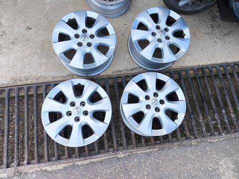 Juego LLantas Opel Combo EDITION PLUS XL 102CV 75KW