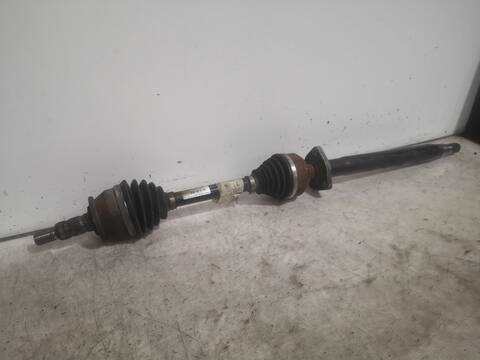 Foto 2ª: Transmision Delantera Derecha Opel Astra B16DTH (2015)