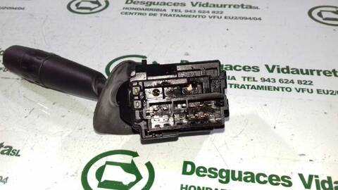 Foto 2ª: Mando Multifuncion Citroen Xsara 1.6I 16V EXCLUSIVE BERLINA 109CV 80KW [NFU] (2006)