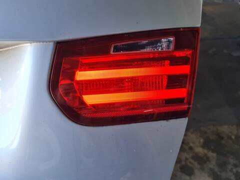 Foto 4ª: Piloto Portón Derecho Bmw Serie 3 315 330D XDRIVE 258CV 190KW [N57D30A] (2012)