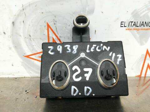 Foto 3ª: Caja Reles Fusibles Seat Leon STYLE 115CV 85KW [DDY] (2017)