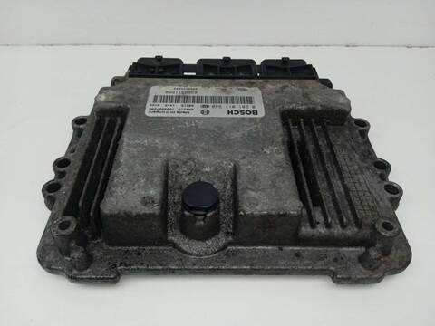 Foto 3ª: Centralita Motor ECU Renault Master L2H2 CAJA CERRADA/TECHO ELEVADO 3.5 TO 114CV 84KW [G9U754] (2006)