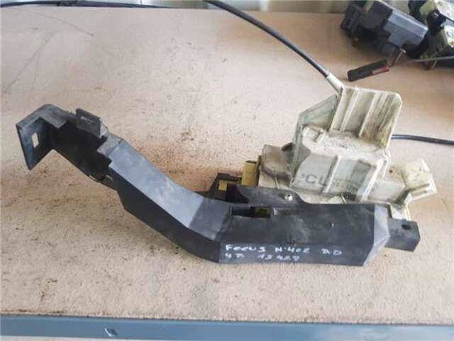 Cerradura Puerta Delantera Derecha Ford Focus 1.8 AMBIENTE [1.8 LTR. - 55 KW TDDI TURBODIESEL CAT]