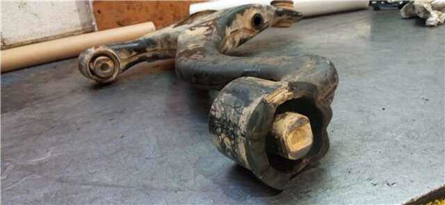 Foto 2ª: Brazo Suspension Delantero Izquierdo Land Rover Discovery 3.0 TDV6 S [3.0 LTR. - 155 KW TD V6 CAT] [306DT]