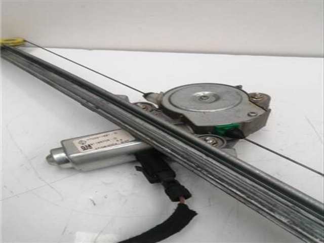 Foto 3ª: Elevalunas Eléctrico Delantero Derecho Opel Viva 1.9 FURGON 2.7T CORTO [1 9 LTR. - 60 KW CDTI CAT F9Q-762)] 82CV