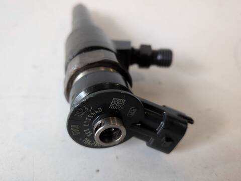 Foto 2ª: Inyectores Citroen C3 8HX (2005)