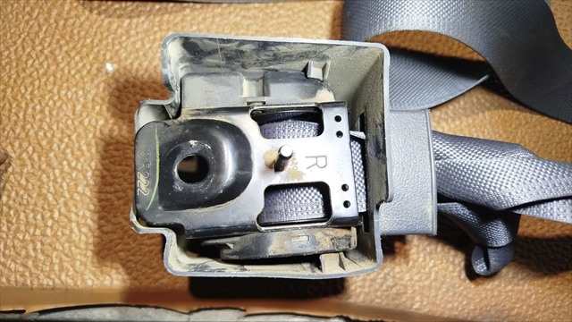 Foto 3ª: Cinturón Delantero Derecho Nissan Patrol 2.8 TD Y60 [RD28T] (1996)