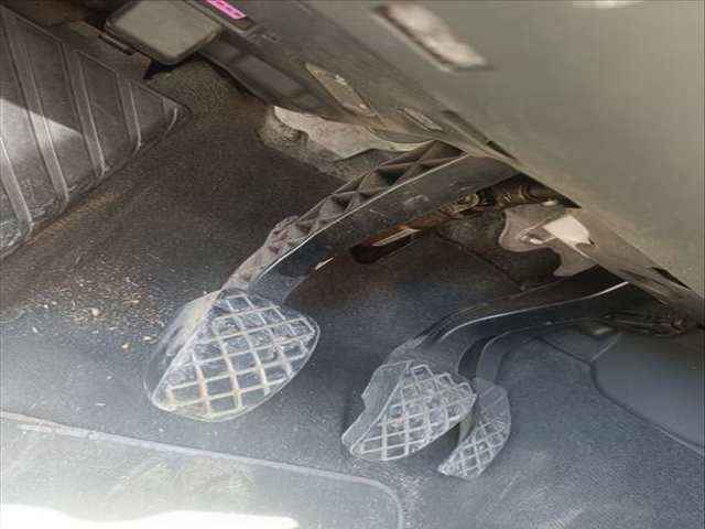 Pedal Embrague Audi A5 2.0 TDI 110KW) 150CV