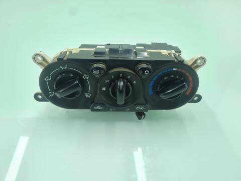 Mando Calefacción A. A. Mitsubishi L200 2.5 DI-D CAT 136CV 100KW