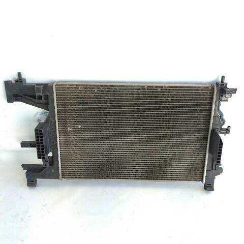 Foto 3ª: Radiador Motor Opel Astra 1.4 68) (2009)