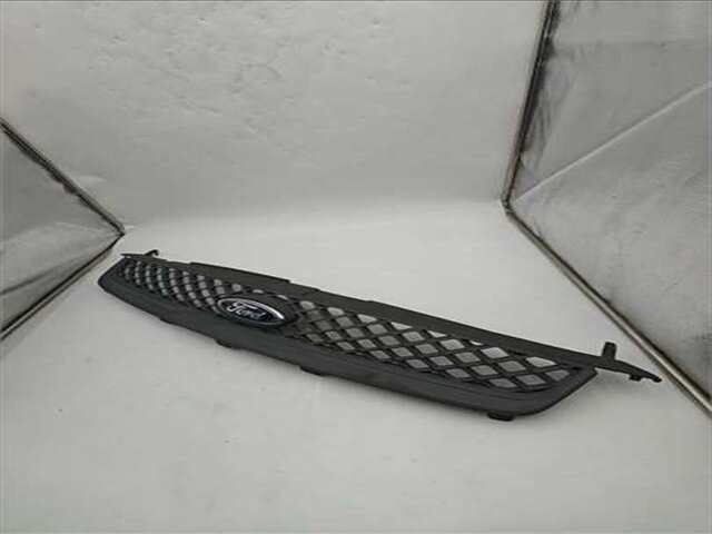 Rejilla Delantera Ford Fiesta 1.3 NEWPORT [1.3 LTR. - 51 KW CAT]