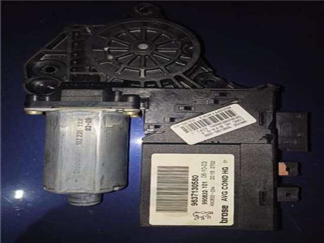 Foto 2ª: Elevalunas Eléctrico Delantero Izquierdo Peugeot 307 2.0 HDI 110 [RHS (DW10ATED)]