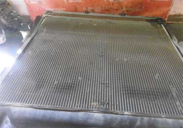 Radiador Motor Nissan Pathfinder 2.5 DCI