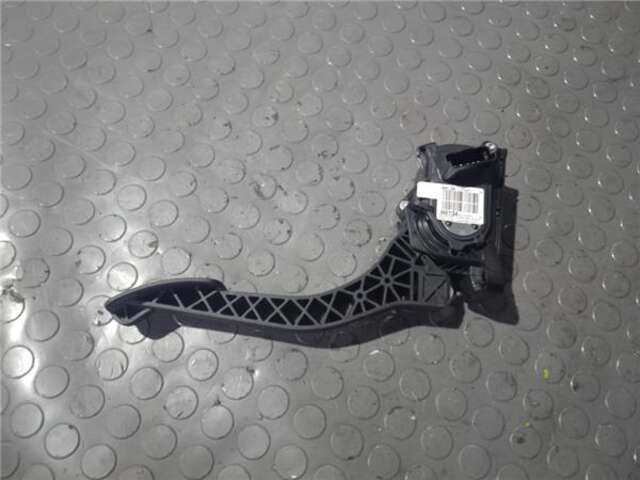 Foto 2ª: Pedal Acelerador Peugeot 308 1.6 STYLE [1.6 LTR. - 88 KW BLUE-HDI FAP]