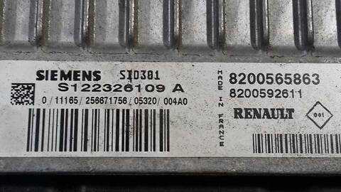 Foto 3ª: Centralita Motor ECU Renault Megane CONFORT DYNAMIQUE BERLINA 106CV 78KW II BERLINA 3P [K9K P7] (2005)