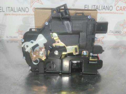 Foto 2ª: Cerradura Puerta Trasera Izquierda Volkswagen Golf BERLINA 90CV 66KW (1997)