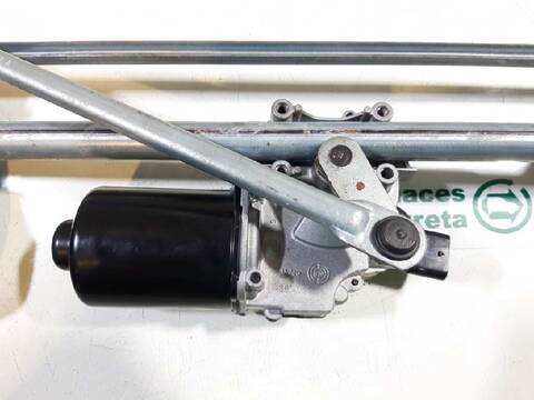 Foto 3ª: Brazo Limpia Delantero Izquierdo Bmw Serie 3 315 320D 184CV 135KW [N47D20C] (2013)