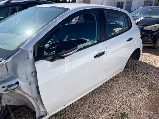 Foto 2ª: Puerta Delantera Izquierda Peugeot 208 1.6 HDI 75cv [9HK] (2016)