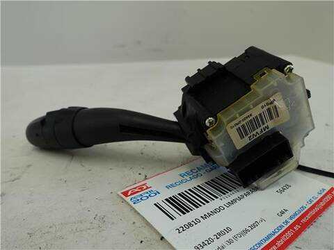 Foto 2ª: Mando Multifuncion Hyundai i30 1.4 109CV 80KW [G4FA] (2009)