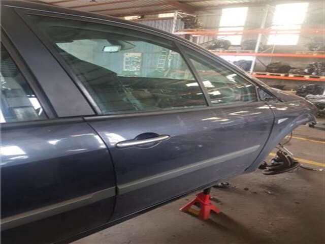 Puerta Delantera Derecha Renault Scenic 1.5 AUTHENTIQUE [1.5 LTR. - 78 KW DCI DIESEL] (JM)(2003-_)