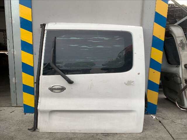 Puerta Trasera Derecha Nissan Primastar 2.0 DCI 115CV 0CV