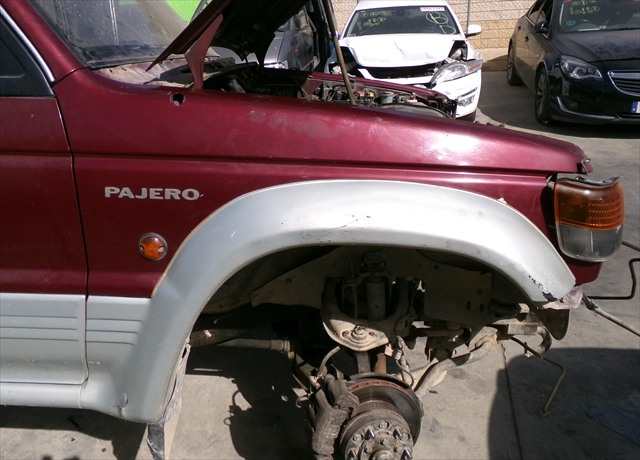 Aleta Delantera Derecha Mitsubishi Montero 2.8 TD 1992-1995