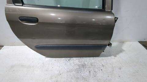 Foto 2ª: Puerta Trasera Derecha Citroen Xsara 1.6 HDI 90CV [9HX (DV6ATED4)] (1999)