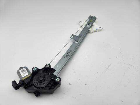 Elevalunas Manual Trasero Derecho Hyundai i20 ESSENCE 84CV 62KW