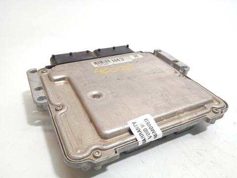 Foto 3ª: Centralita Motor ECU Hyundai i40 STYLE 141CV 104KW [D4FD] (2015)