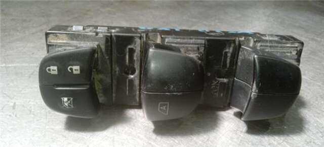 Botonera Elevalunas Nissan Qashqai 1.6DCI