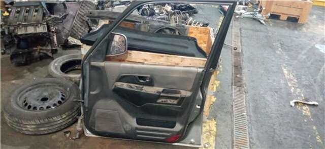 Foto 3ª: Puerta Delantera Derecha Mitsubishi Montero 1.8 GDI (H66W) [4G93]