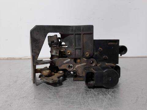 Cerradura Puerta Trasera Izquierda Alfa Romeo 156 1.9 JTD CAT 105CV 77KW