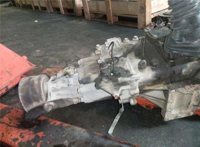 Foto 3ª: Caja Transfer Mitsubishi Montero 3.0 V6 24V (V43W. V23W) [6G72]