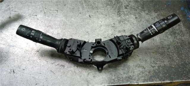 Mando Multifuncion Kia Rio 1.2 BASIC [1.2 LTR. - 62 KW CAT]