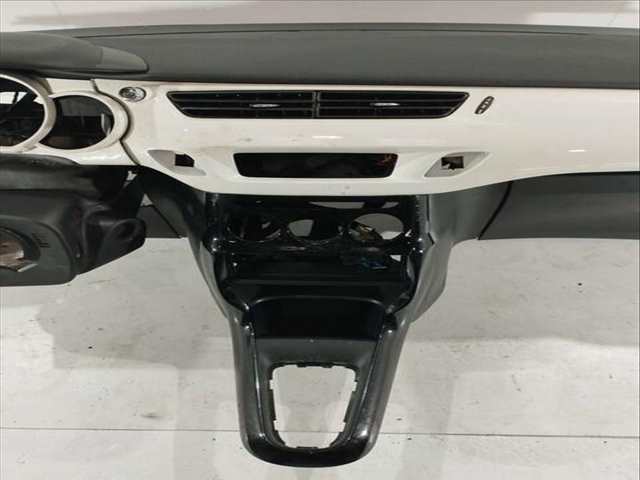 Foto 3ª: Salpicadero Citroen C3 1.4 HDI 68CV 50KW [8HR] (2011)