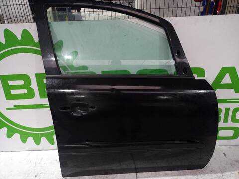 Foto 3ª: Puerta Delantera Derecha Opel Zafira 1.9 CDTI 120CV [Z19DT] (2005)