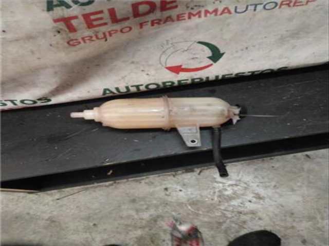 Deposito Expansion Toyota Hilux 3.0 CABINA DOBLE SOL 4X4 [3.0 LTR. 126KW TD]