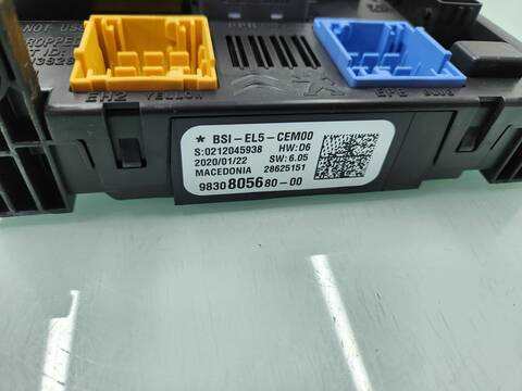 Foto 2ª: Caja Reles Fusibles DS 7 PERFORMANCE LINE 180CV 132KW [5G06] (2020)