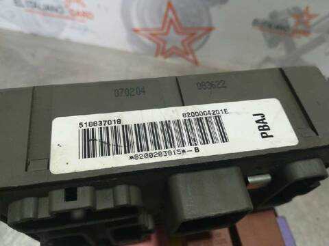 Foto 4ª: Caja Reles Fusibles Renault Espace 177CV 130KW