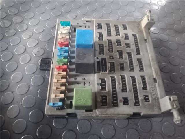 Caja Reles Fusibles Peugeot 309 1.6