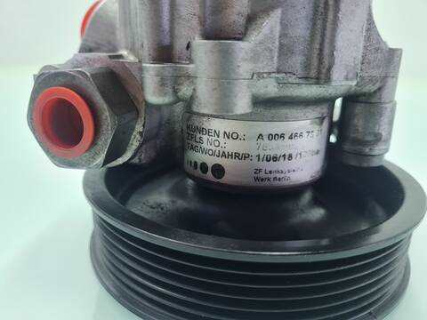Foto 3ª: Bomba de Direccion Mercedes Sprinter 310/311/313/314/316 CDI 906.631/633/635/637) 114CV 84KW CAJA CERRADA [651955] (2018)