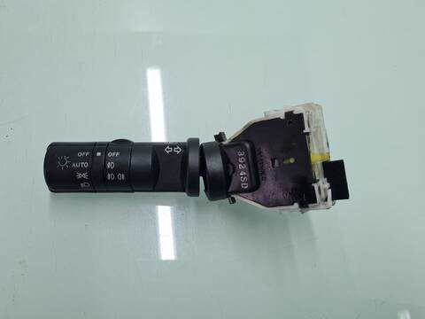 Mando Multifuncion Nissan Qashqai ACENTA 131CV 96KW